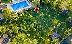 Cayir Cimen Tatil Evleri